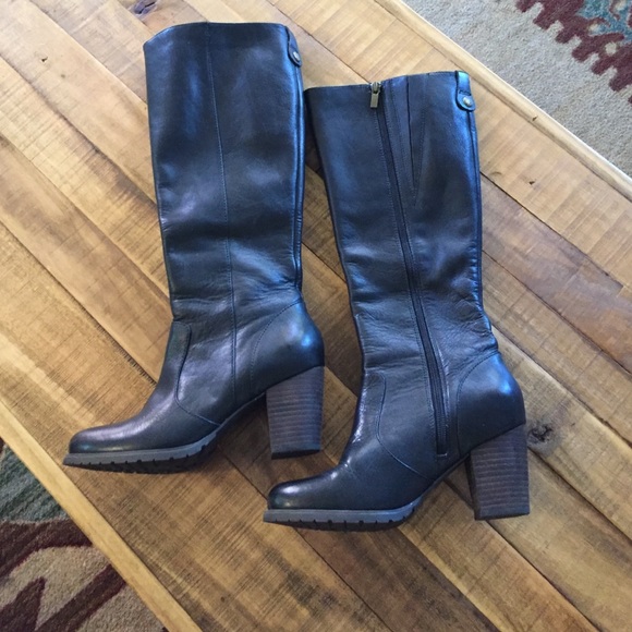 Indigo by Clark's Mission Brynn in Black