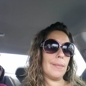 Meet your Posher, Monique