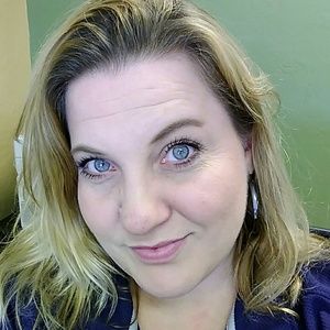 Meet your Posher, Stacy