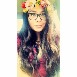 Meet your Posher, Rebecca