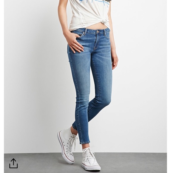 Forever 21 Mid-Rise Skinny Jean
