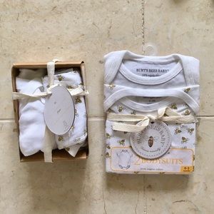Presidents Day Sale! Burt's Bees baby gift set