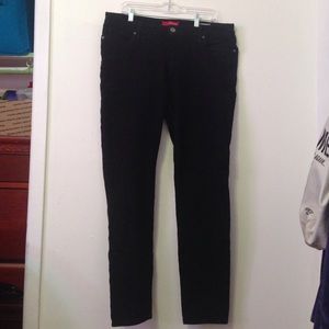 Guess black stretch jeans size 34 new