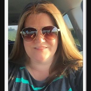 Meet your Posher, Stacy