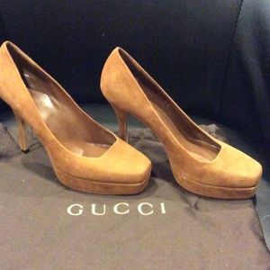 Gucci Shoes - Gucci Carmel suede 7.5 pumps