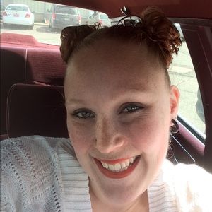 Meet your Posher, Cassie