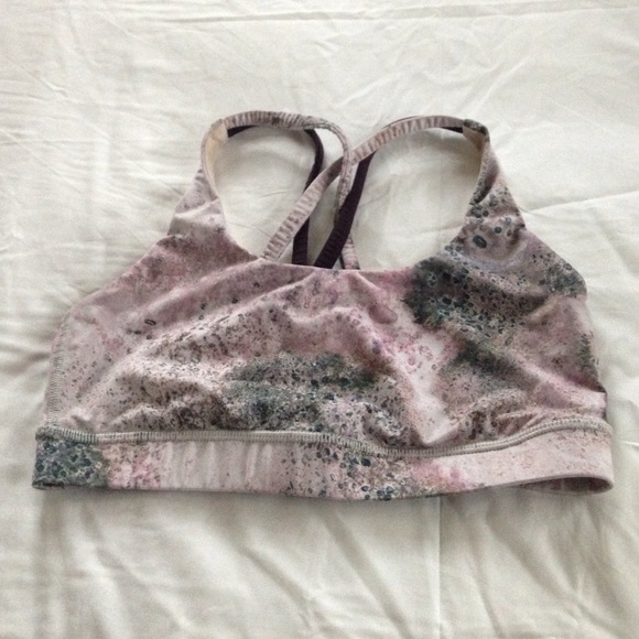 Lululemon Energy Bra sz 6 GUC