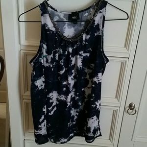 Printed tank with dazzled collar