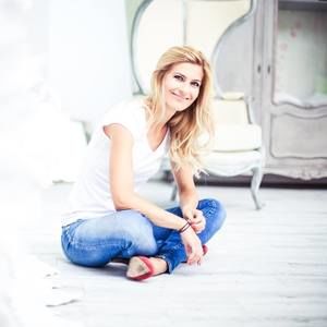 Meet your Posher, Angéla