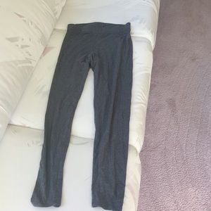 Gray Victoria's Secret Pink leggings!