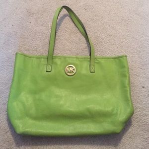 Very large Michael kors bag