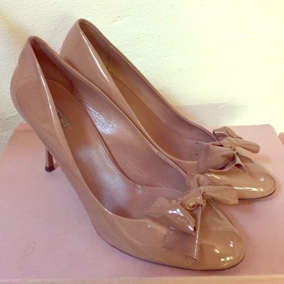 Miu miu nude patent bow heels sz 39