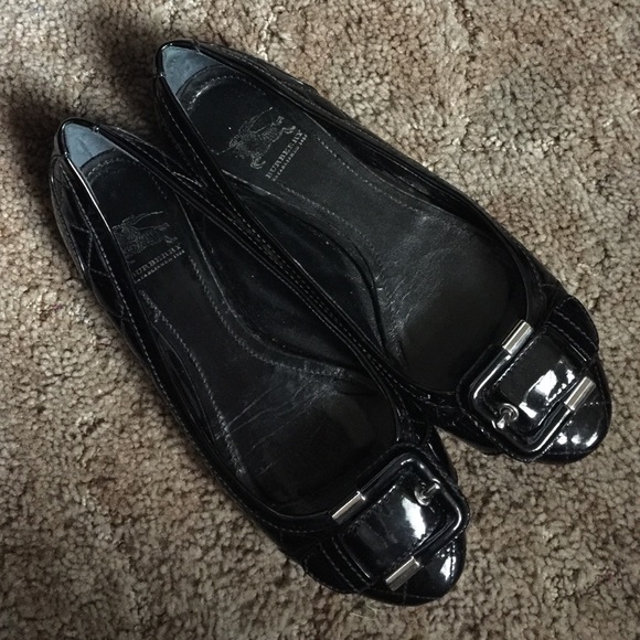 Burberry flats