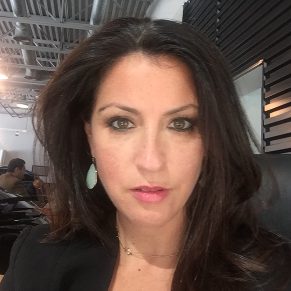 Meet your Posher, Sharika - Picture 1 of 1