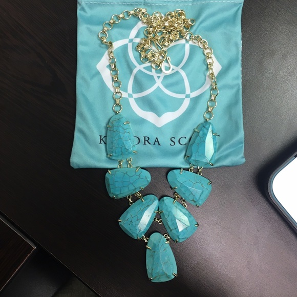 Kendra Scott Harlie Necklace