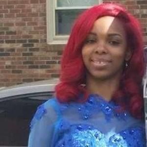 Meet your Posher, Nakia