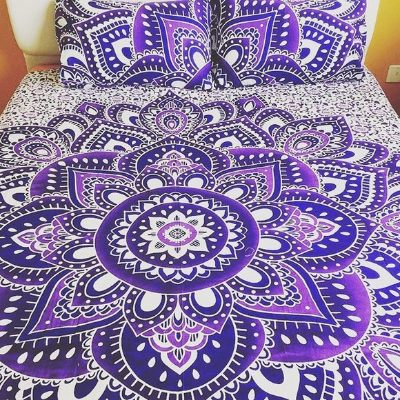 Purple Bedsheets Set