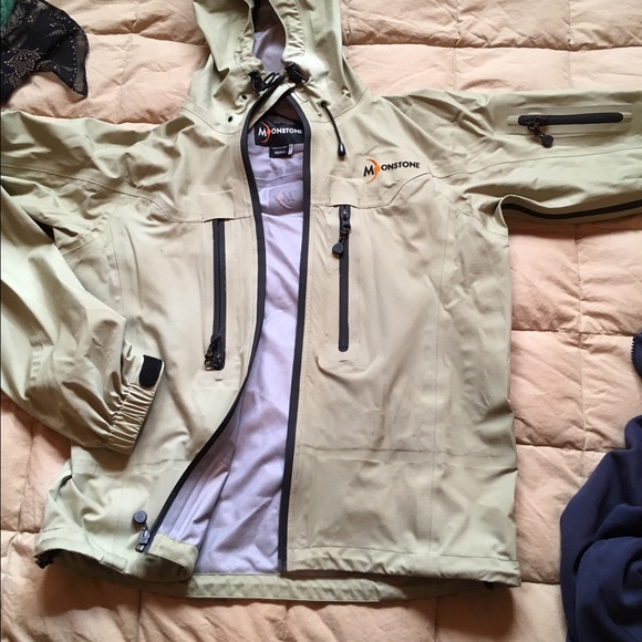 Light green moon stone Shell, women's small