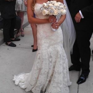 Monique Lhuillier wedding dress