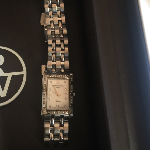 Raymond-Weil-Tango-gold-steel-  Raymond Weil tango watch
