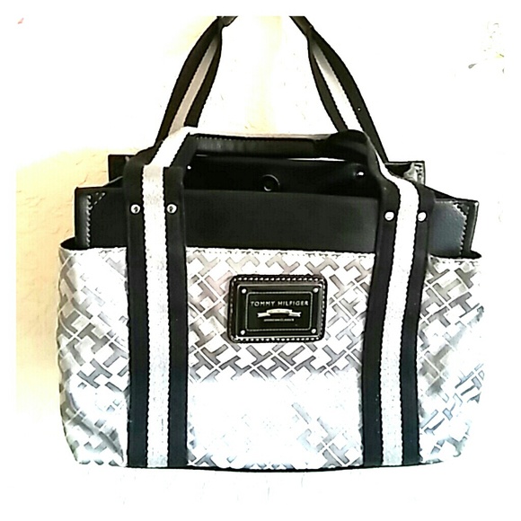 Tommy Hilfiger purse