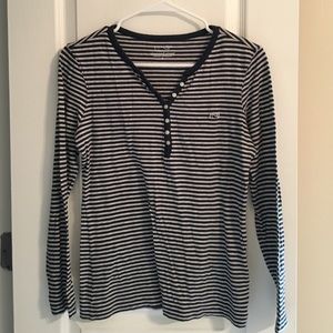 Vineyard Vines button shirt