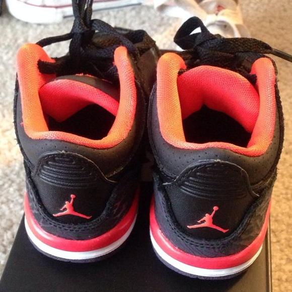 Jordan 3 Retro - Picture 3 of 4