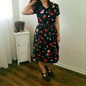 Peter Pan collar dress