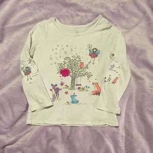 Long sleeved tee with cute graphic