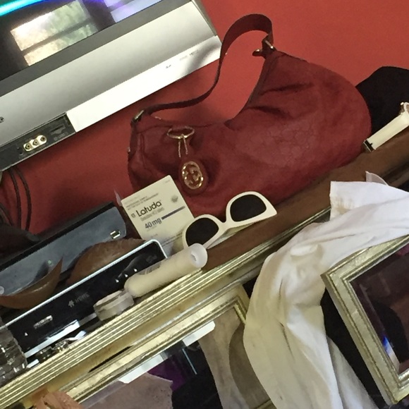 RARE GUCCI BAG.You can see going price on eBay - Picture 4 of 9