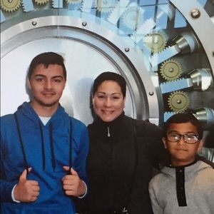 Meet your Posher, Annette