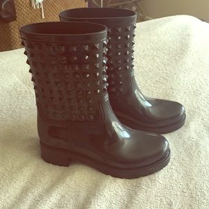 Black rainboots - look just like Valentino version