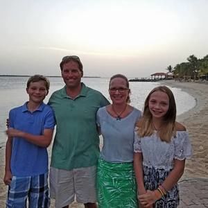 Meet your Posher, Allyson