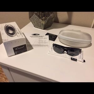 Oakley Commit Sunglasses