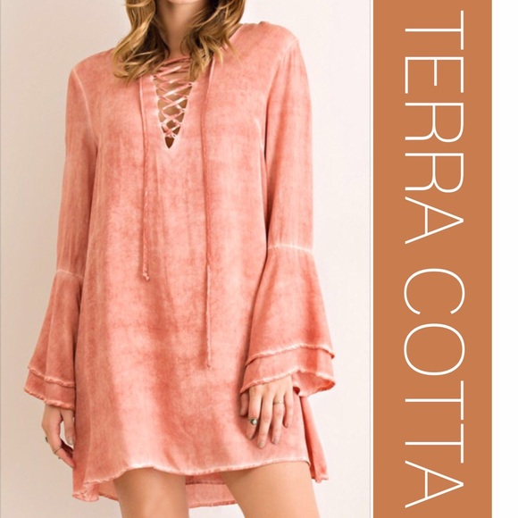 🌺HOST PICK 4/1🌺ACID WASH SHIFT DRESS - Picture 2 of 3