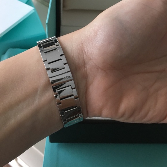 More pics of Tiffany watch #T1697