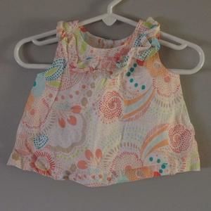 Old navy infant outfit with hat