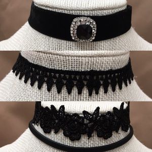 ALL chokers $9 ladies!!