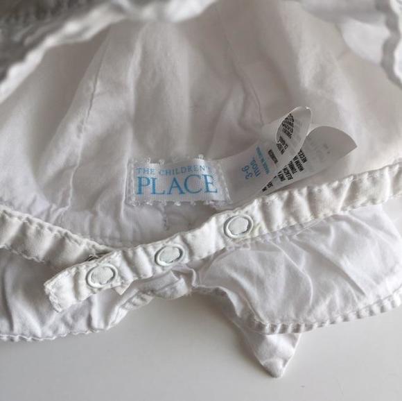 Children's place white ruffle hat - Picture 2 of 4