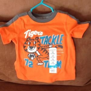 Brand new 12 months short sleeve shirt