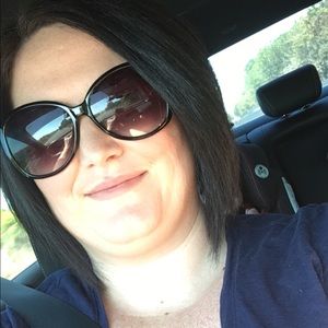 Meet your Posher, Leslie