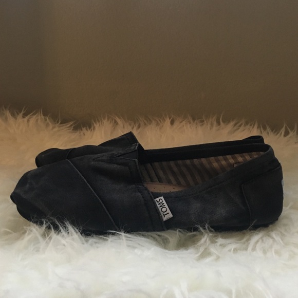 TOMS Faded Black Canvas Classics