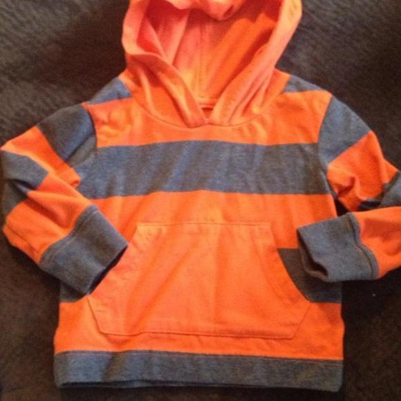 Lightweight hooded sweatshirt