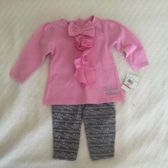 NWT Calvin Klein 2 piece legging set