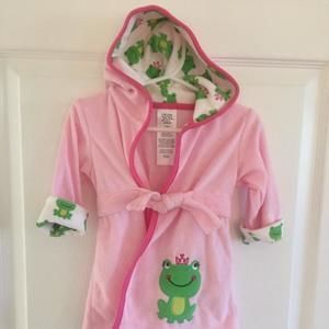 NWOT Carter's bath robe size 0-9 months