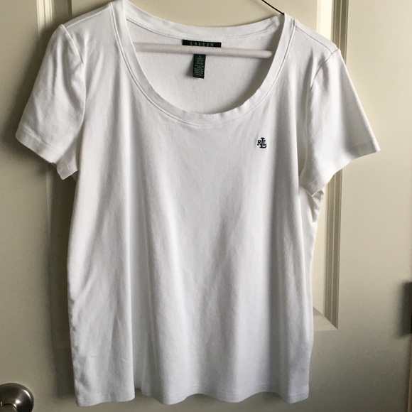 White tshirt with navy logo