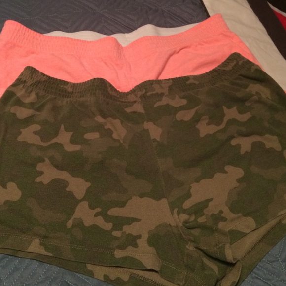 2 shorts