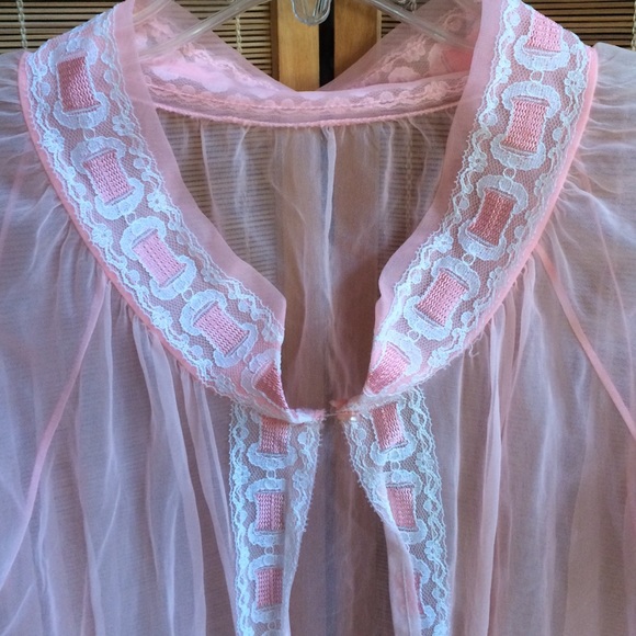 Sheer vintage frock - Picture 4 of 4
