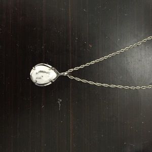 Kendra Scott Kiri Necklace- Silver & White Marble