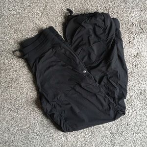 Lululemon studio *lined pants- size 6